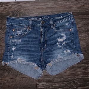 *AMERICAN EAGLE HIGH RISE DENIM SHORTS*